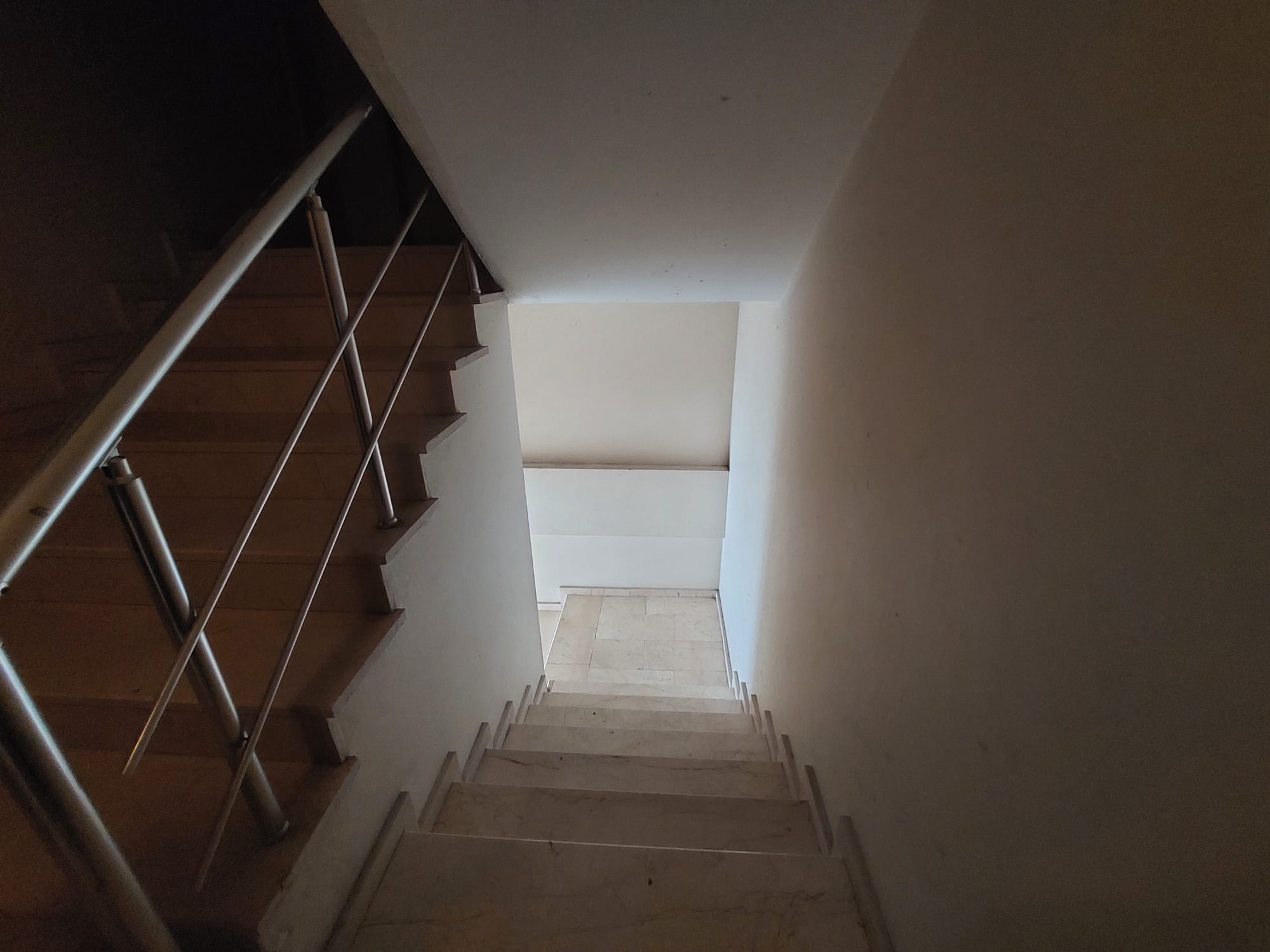 CUMHURİYET MAHALLESİNDE DENİZE ÇOK YAKIN 3+1 KİRALIK DAİRE